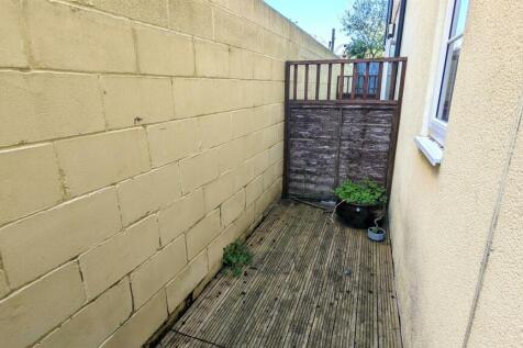 Small Private Deck