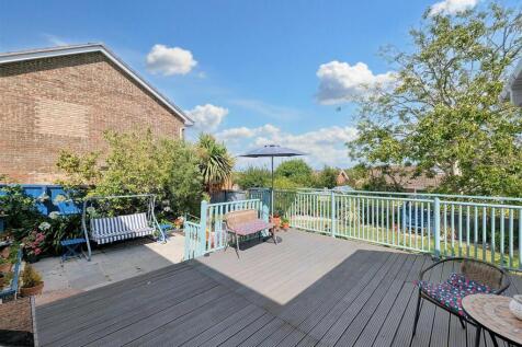 Rear Sun Deck