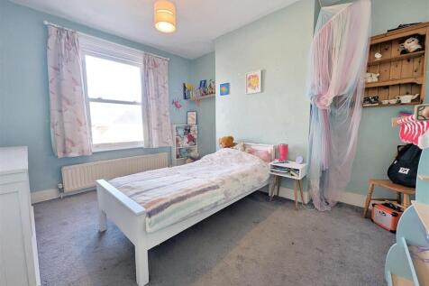 1 of 4 Bedrooms