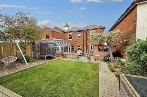 Garden Rear.jpg