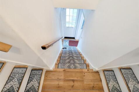 Landing &amp; Stairs