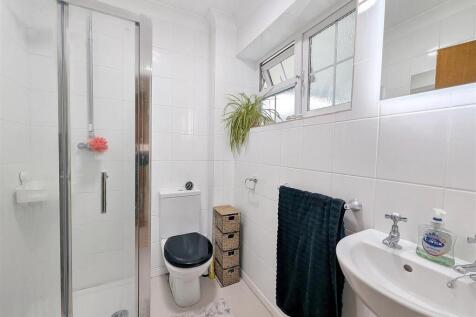 En Suite Shower
