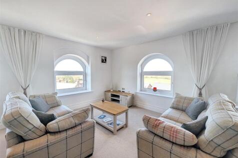 Sitting Room Area