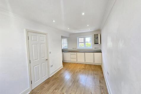 Sitting Room/Kitchen