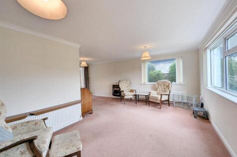 Sitting/Dining Room