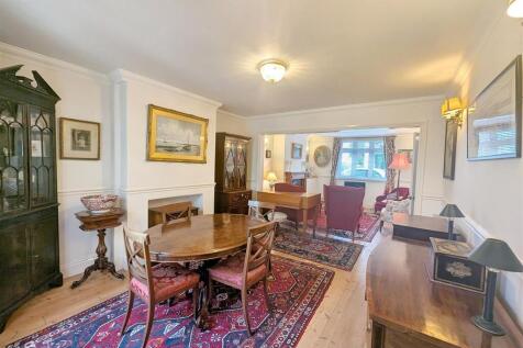 Sitting to Dining Room