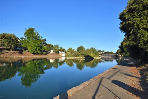 Canoe Lake - opposite