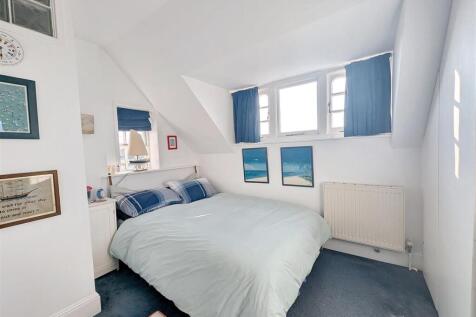 Bedroom.jpg