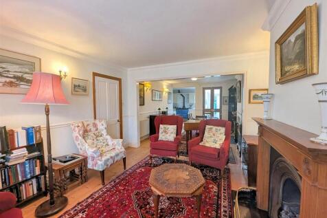 Sitting to Dining Room