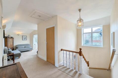 First Floor Landing.jpg