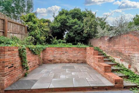 Southerly Garden