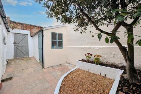 Courtyard Garden