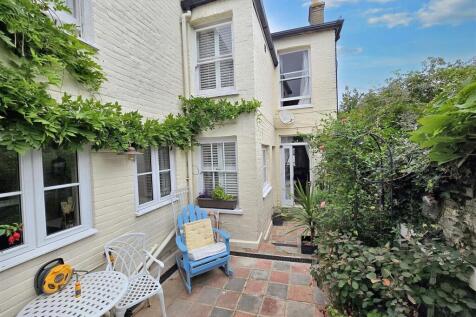 Courtyard 3