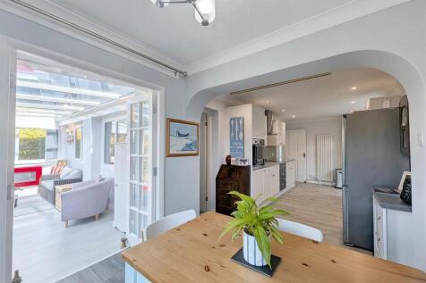 Dining leading to Kitchen