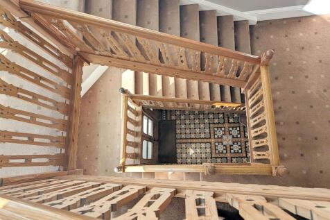 Communal stairs &amp; halls