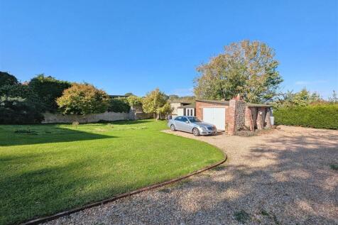 Gardens, Outhouse and Garage