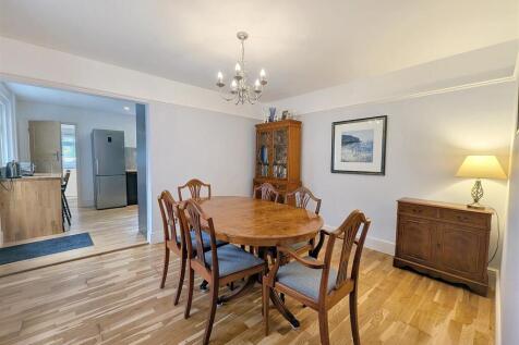 Dining Room to Kitchen