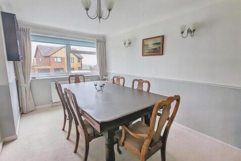 Dining/Music Room/6th Bed