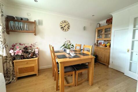 Dining Room.jpg