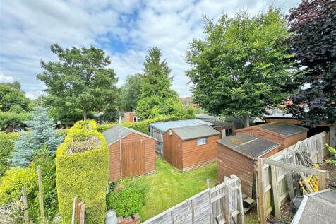 Rear Garden 2.jpg