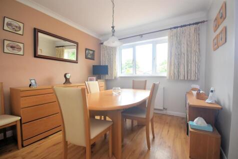 Dining room.jpg