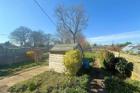 Rear Garden 1.jpg