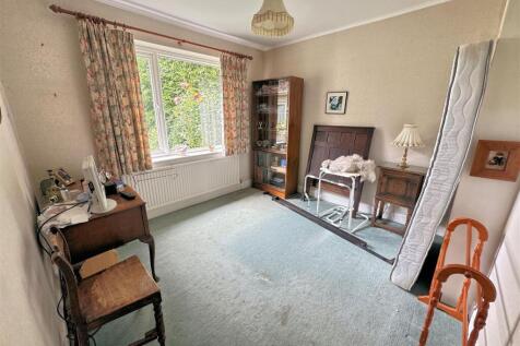 Bedroom 2.jpg