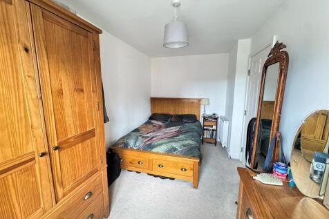Bedroom 2.jpg