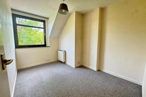 Bedroom 3.jpg