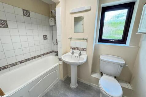 Bathroom.jpg