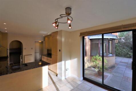Breakfast Room
