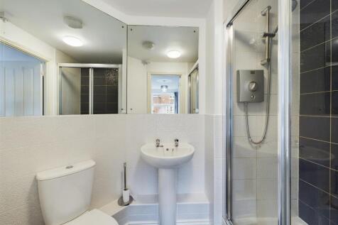 ENSUITE SHOWER ROOM