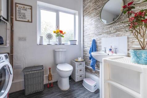 Utility/Downstairs Cloakroom