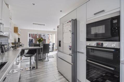 Kitchen/diner/sitting room