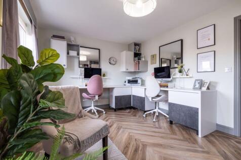 Lounge/Multi Use Room