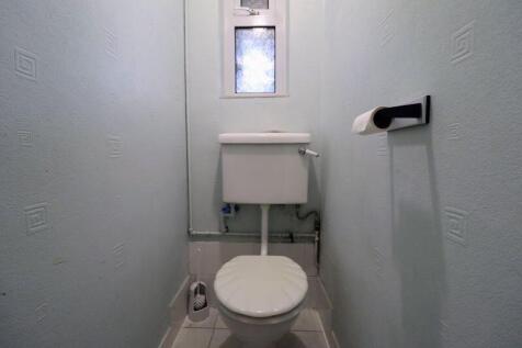 DOWNSTAIRS CLOAKROOM