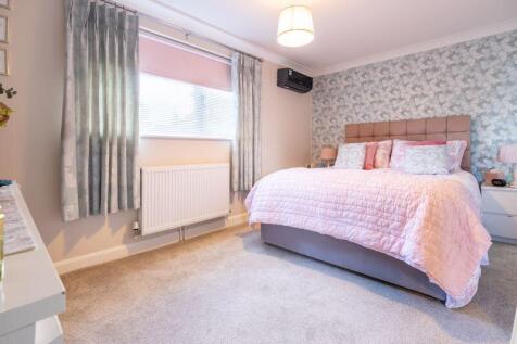 Main bedroom