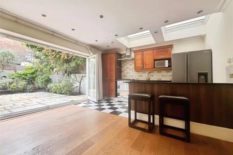 Kitchen/Reception