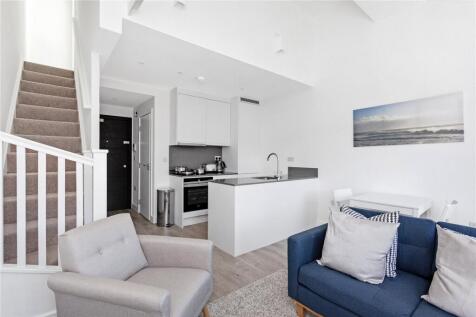 Reception/Kitchen