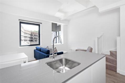 Reception/Kitchen