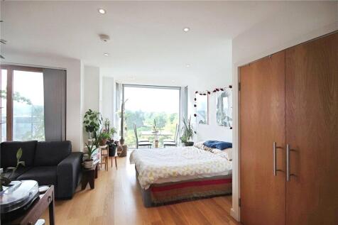 Studio Room