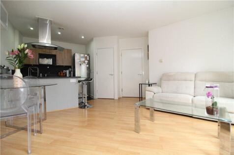 Recpetion/Kitchen