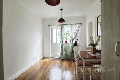 Studio Room