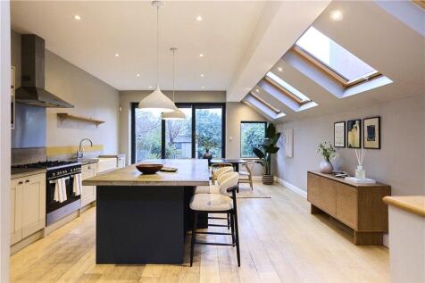 Dining Room/Kitchen