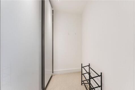 Walk-In Wardrobe