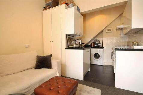 Studio Room