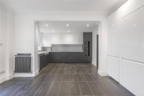 Kitchen/Reception