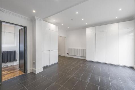 Kitchen/Reception