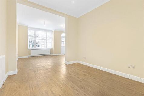 F/F Bedroom/Lounge