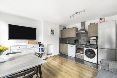 Reception/Kitchen